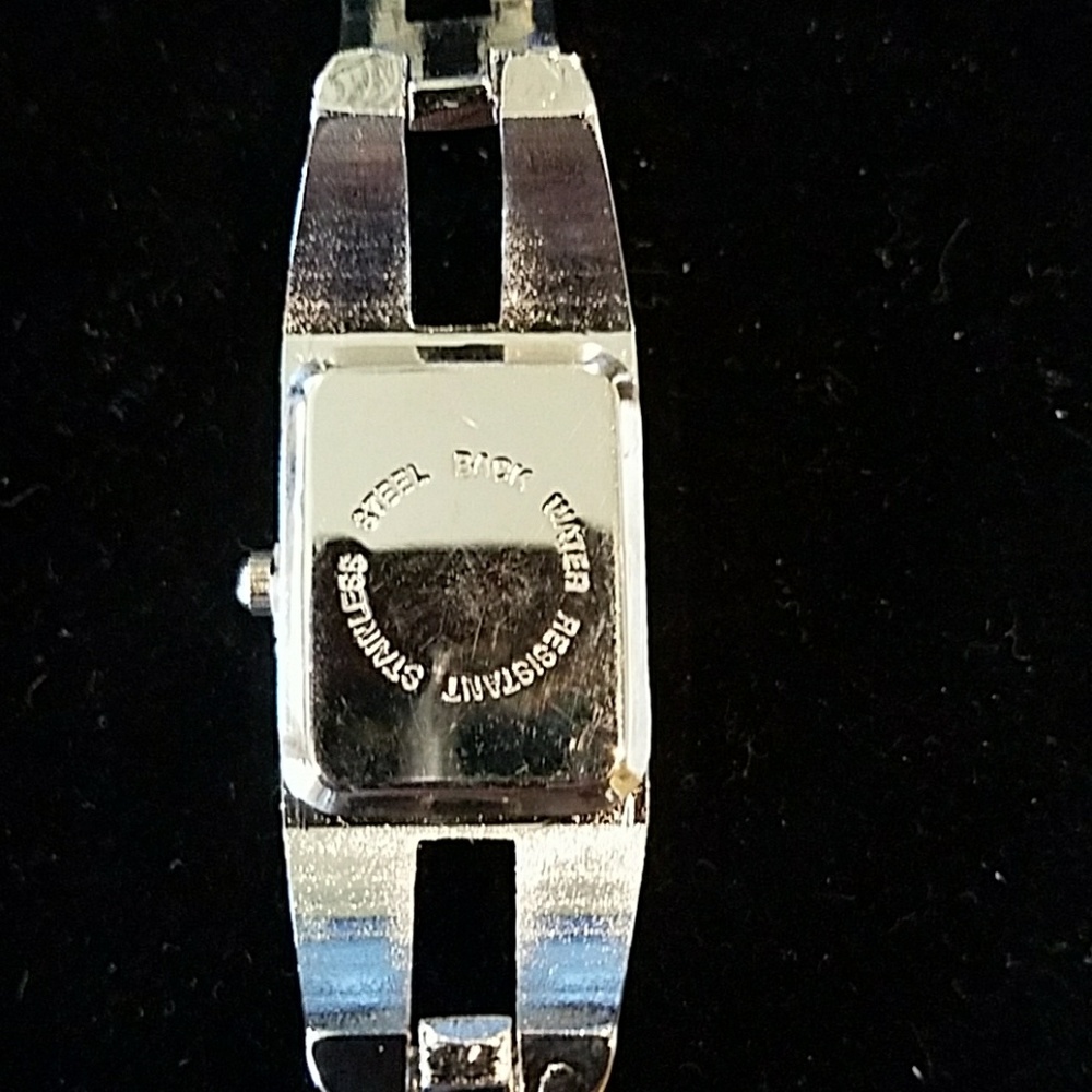 Watch - Picture 5 of 6